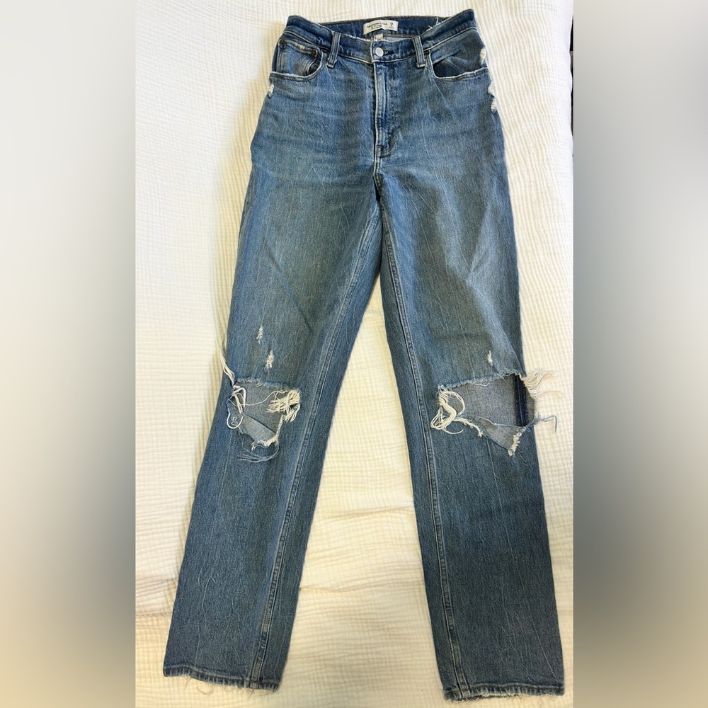 Abercrombie & Fitch Women's Curve Love The 90s Straight Ultra High Rise Jeans